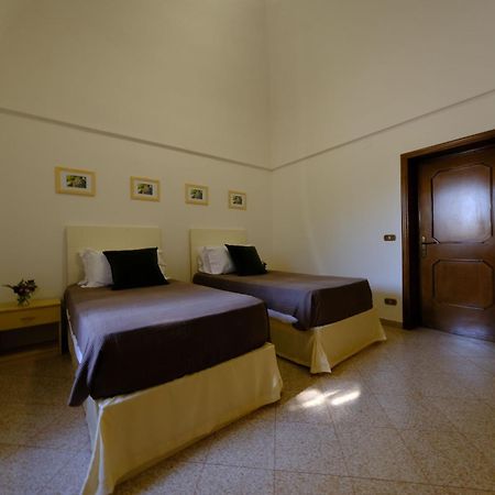 Tenuta Con Due Abitazioni Indipendenti Martina Franca Dış mekan fotoğraf